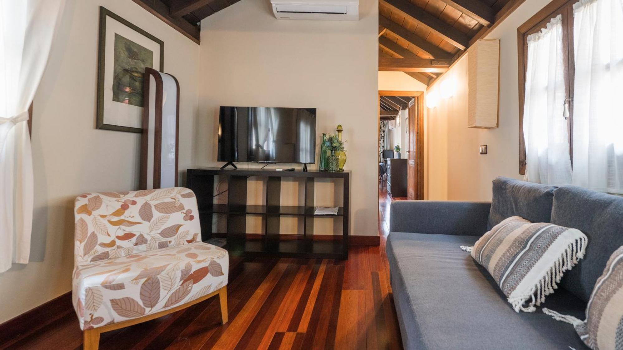 Apartamentos Las Teresitas Junto A La Catedral Toledo Esterno foto